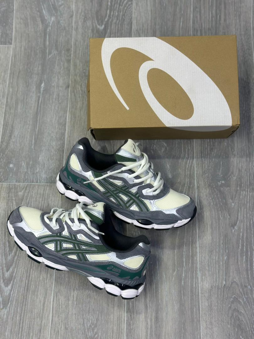 Style Rétro et Confort ASICS