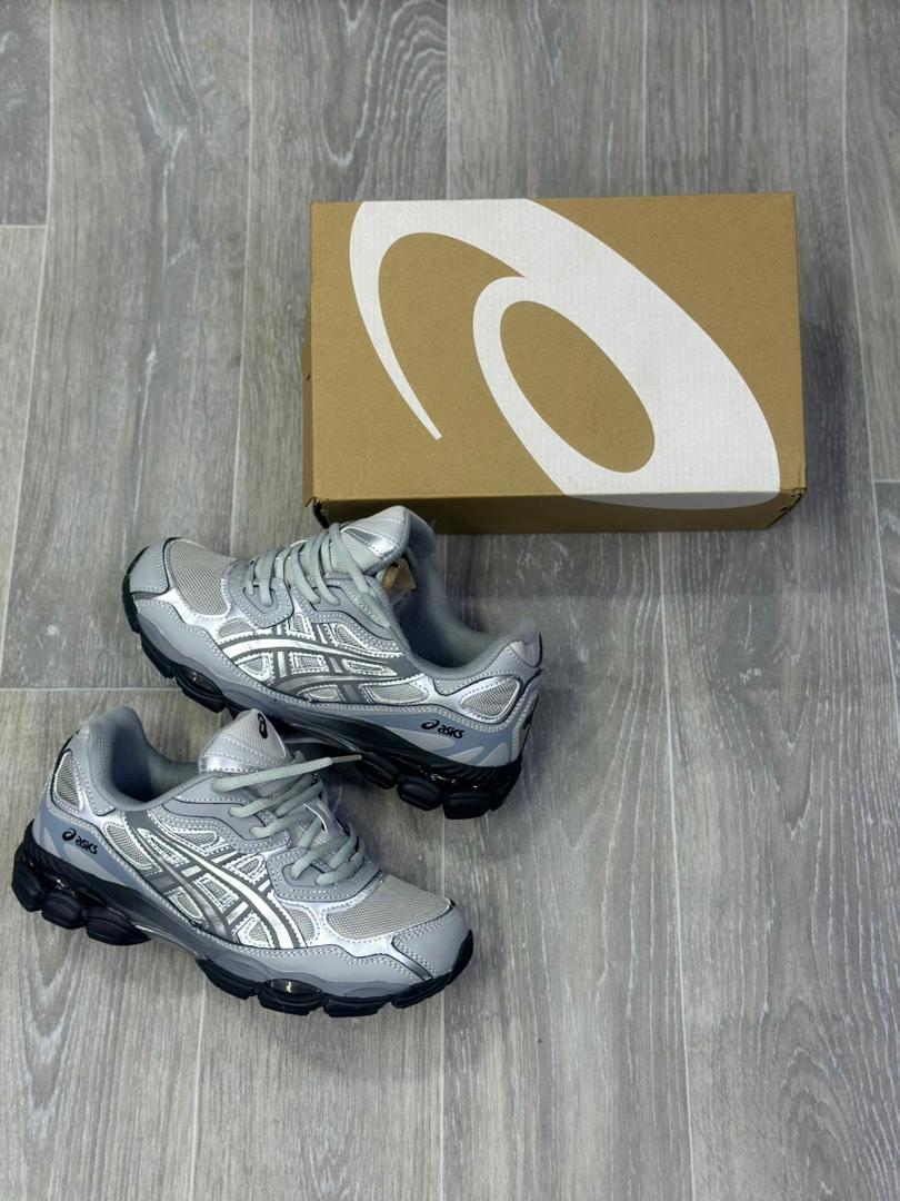 Style Rétro et Confort ASICS