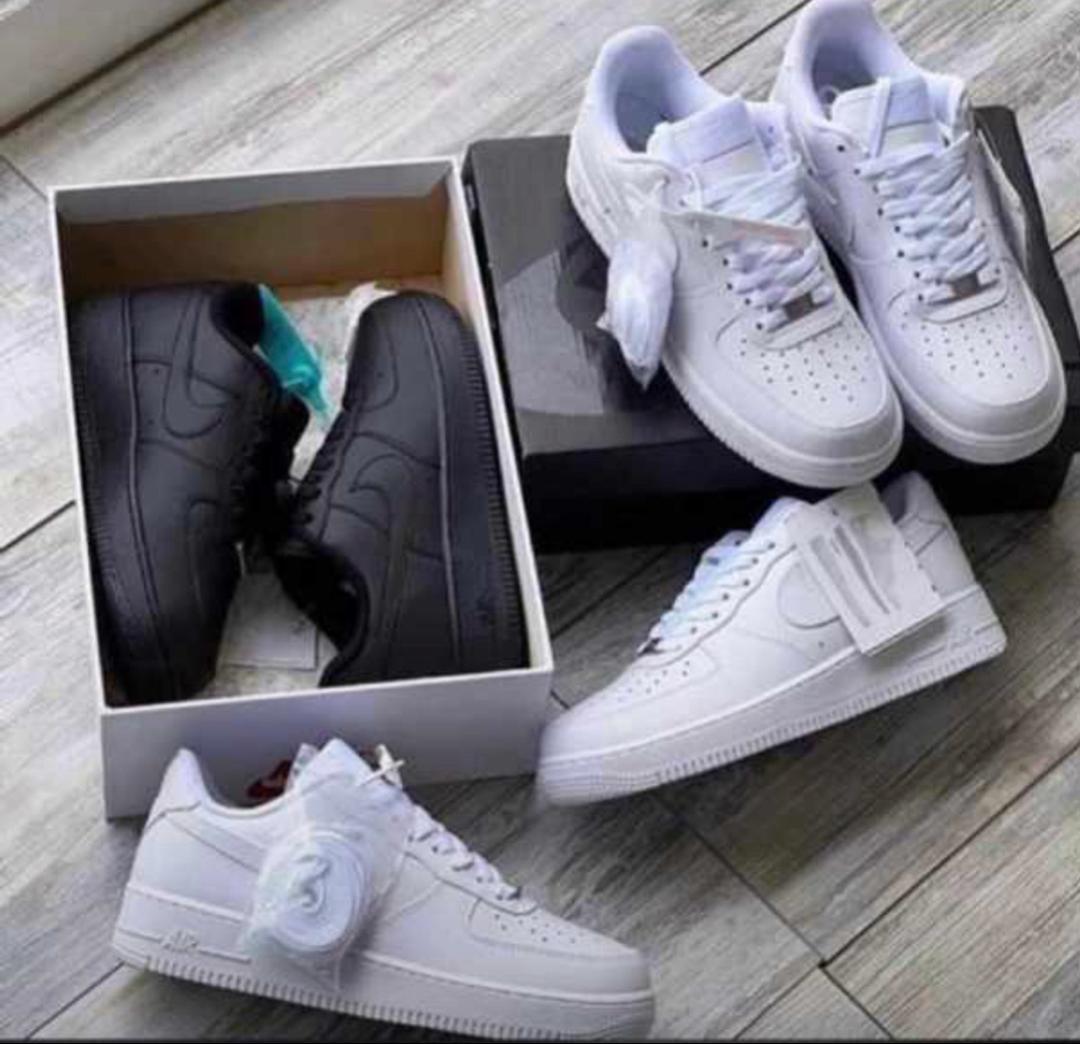 Nike Air Force 1