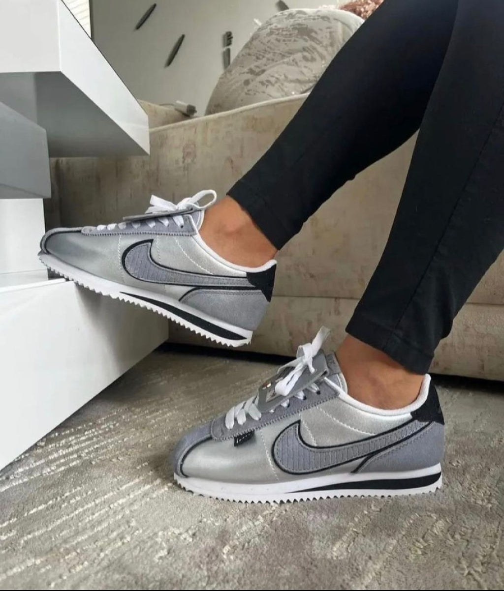 La Silver Heritage Edition